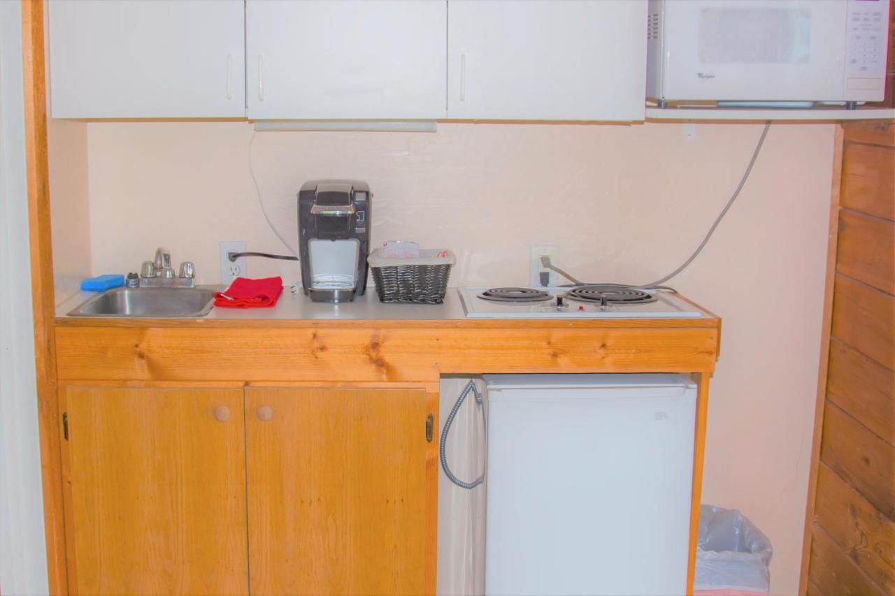 Homer Floatplane Lodge Room photo